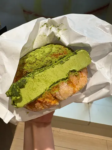 抹茶提拉米苏蜜瓜包