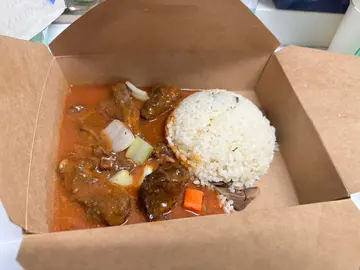 紅酒燴牛肋條鮮菇飯