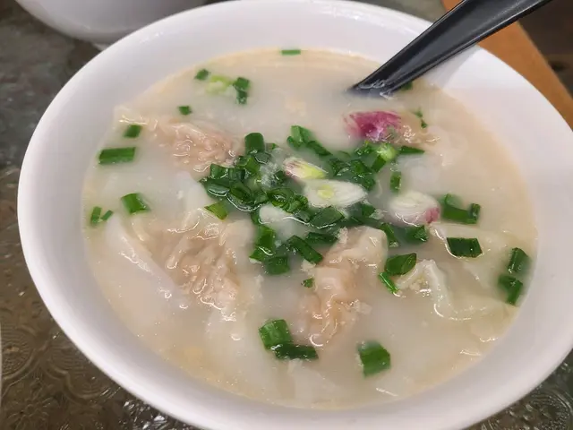 菜肉餛飩
