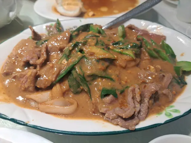 沙茶牛肉河