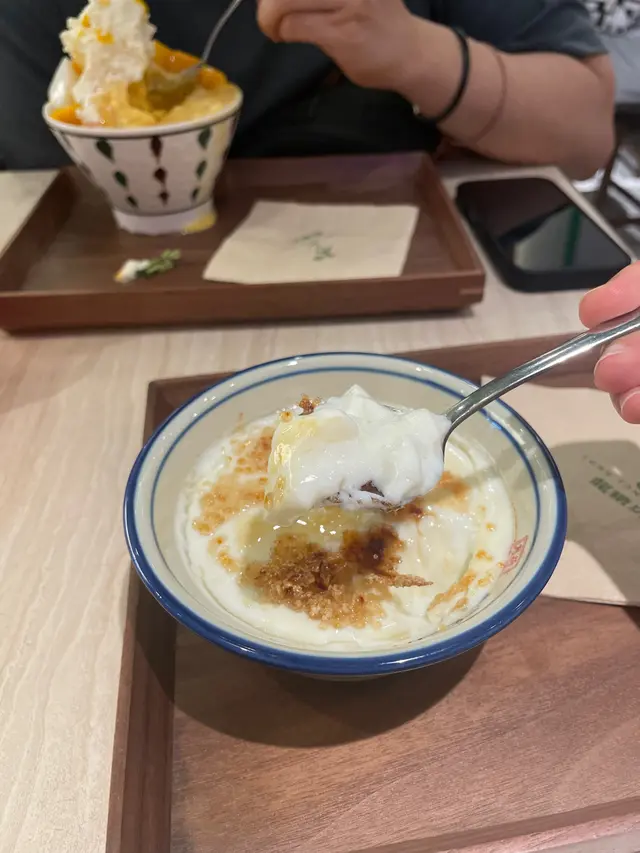 焦糖娟姍雙皮奶