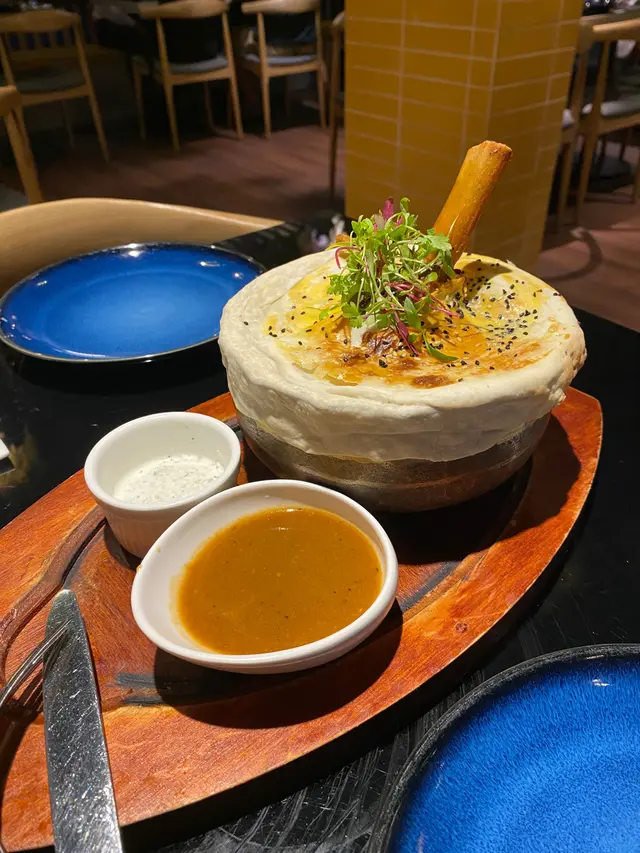 招牌慢煮羊腿煲