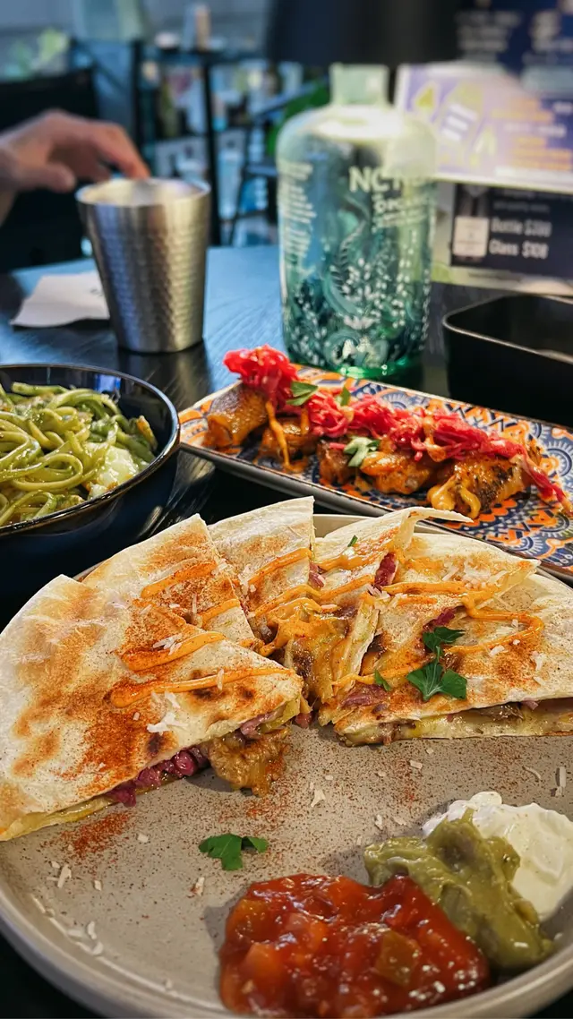 香辣牛肉芝士餡餅