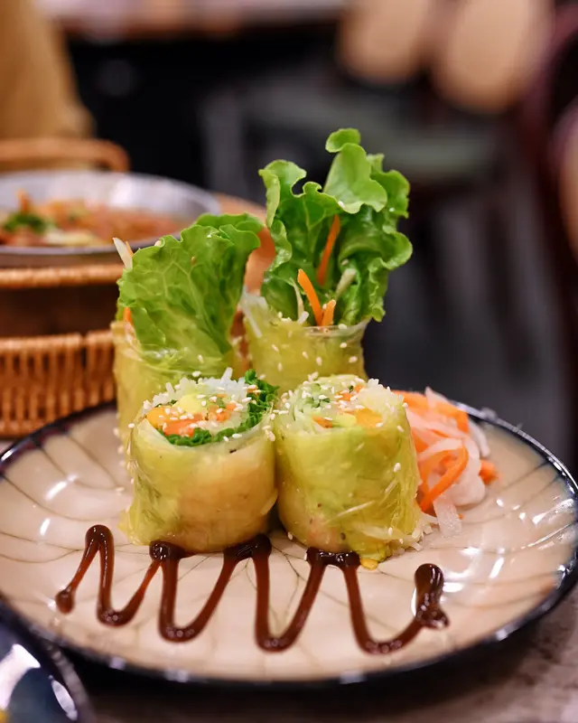 芒果牛油果鮮蝦米紙卷