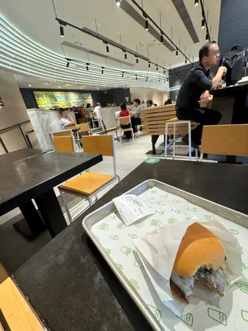 Mushroom  cheese burger