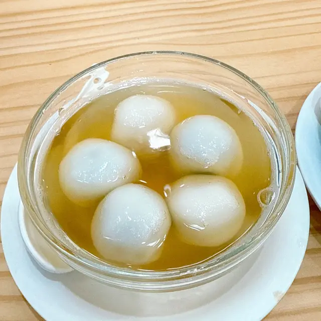 鴛鴦湯圓 (糖薑水底 五粒)