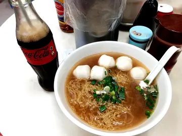 自制鱼蛋幼面跟Zero可口可乐