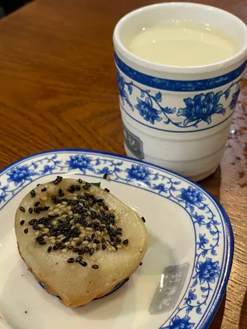 濑尿虾生煎包