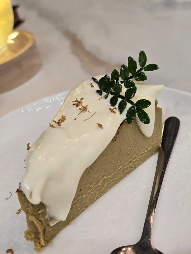 Cake of the Day - 焙茶奶蓋巴斯克蛋糕