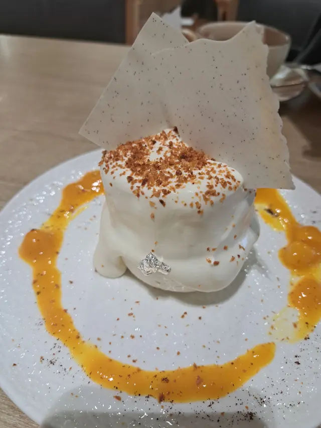 椰子奶蓋芒果蛋白脆