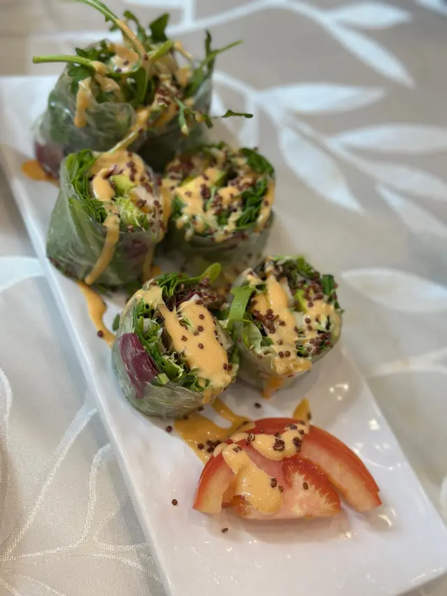 越式牛油果芒果米紙卷