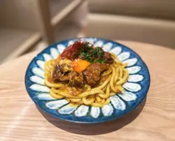 日式咖哩牛肋肉烏冬 (刨芝士) 