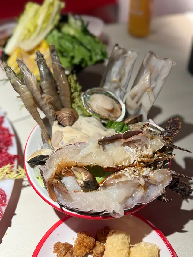 #香港美食 #FoodieLife #牛牛鮮 #火鍋放題 #潮汕牛肉火鍋 #潮汕牛肉火鍋放題 #蕃薯妹周圍食 