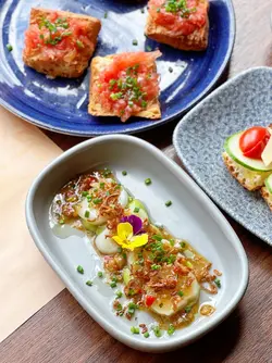 Scallop Ceviche, Avocado Mousse, Lemongrass-Vinaigrette