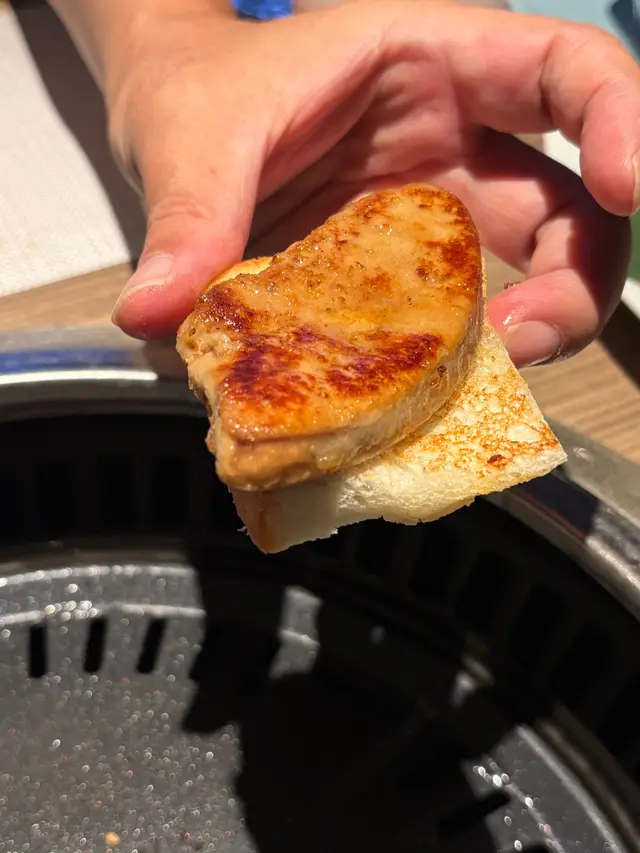 燒鵝肝多士(2件)