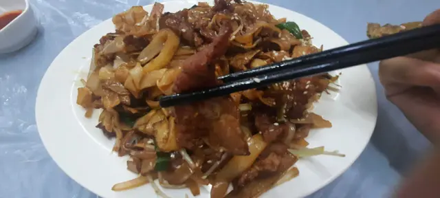 頭抽乾炒牛河(圖一)
