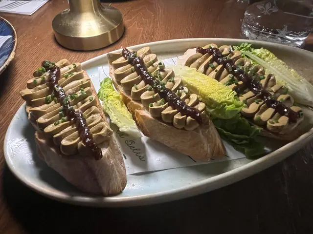 法式雞肝醬配脆麵包