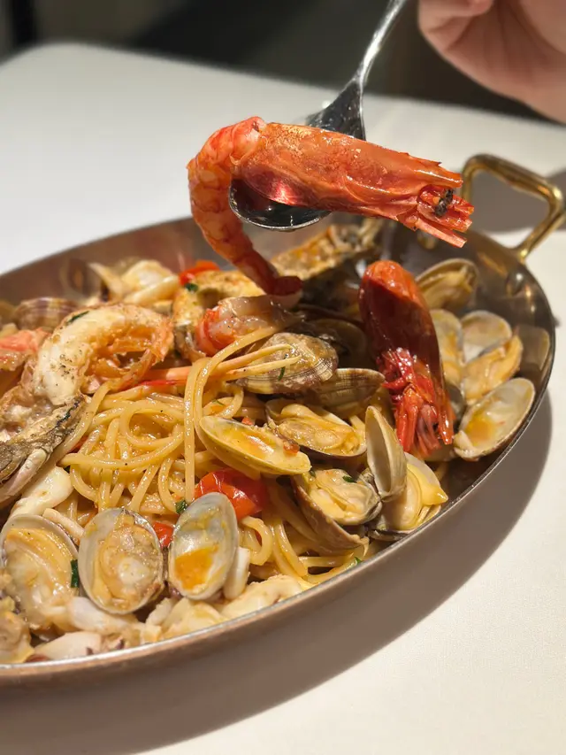 SPAGHETTI CHITARRA AL FRUTTI DI MARE