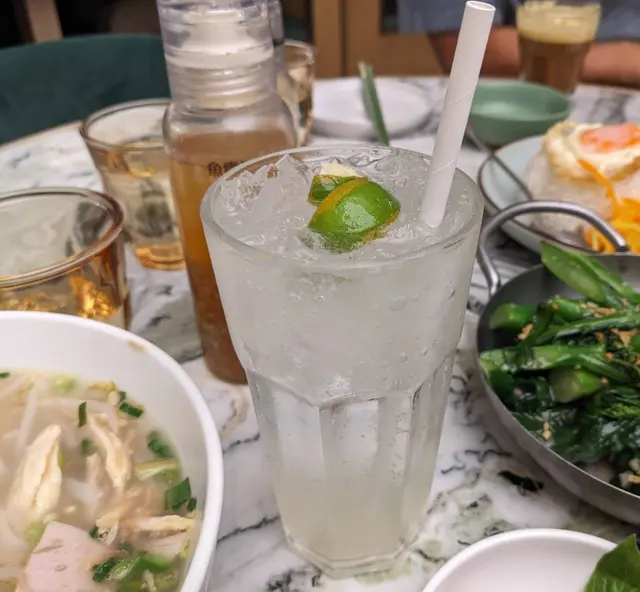 鮮青檸梳打 +$22