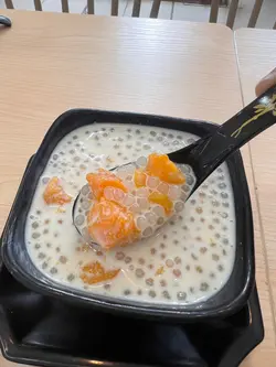 椰汁芒果西米露