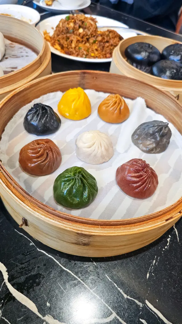 #SandyFoodies #SandyLifestyles #樂天皇朝 #八色小籠包 #小籠包 #中菜 #中餐 #啟德 #啟德美食 #AIRSIDE #AIRSIDE啟德 #香港美食 #香港餐廳 #美食 #餐廳 #Food #HKFood #Foodie #HKFoodie #HKFoodBlogger #FoodBlogger #Blogger