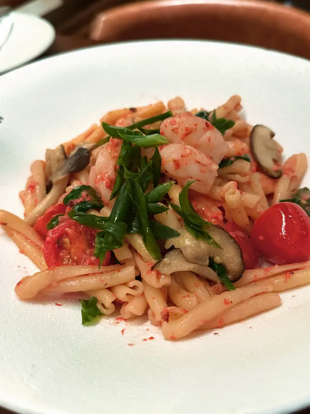 紅酒糟虎蝦捲意粉