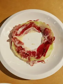 伊比利亞黑毛豬火腿、蜜瓜