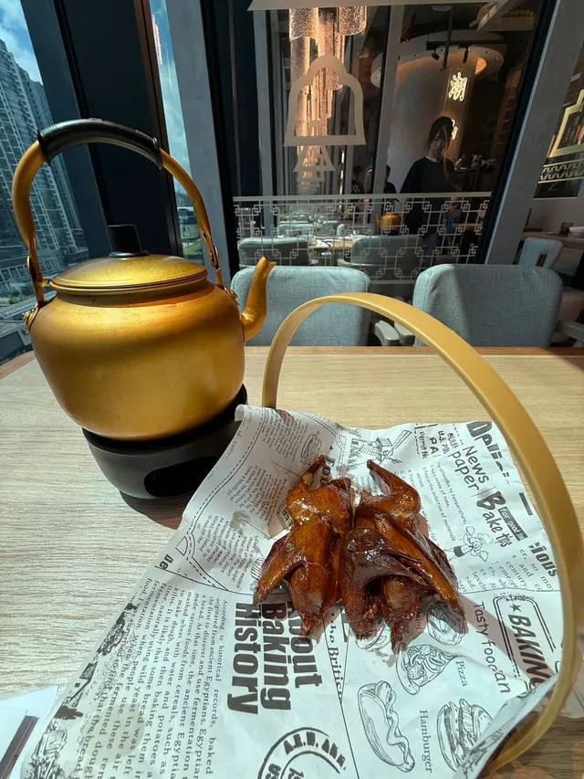 潮汕滷水炸乳鴿