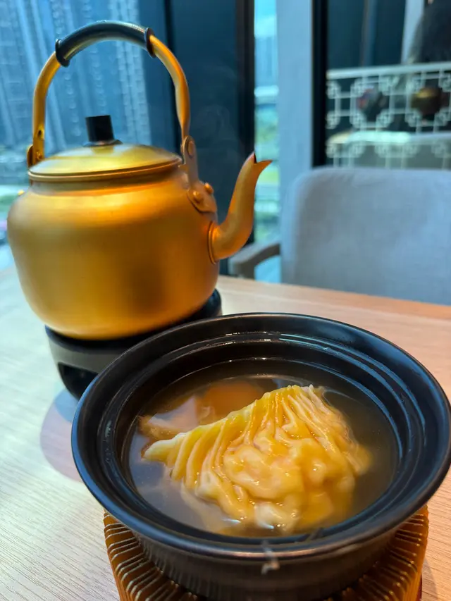 佛跳牆灌湯餃