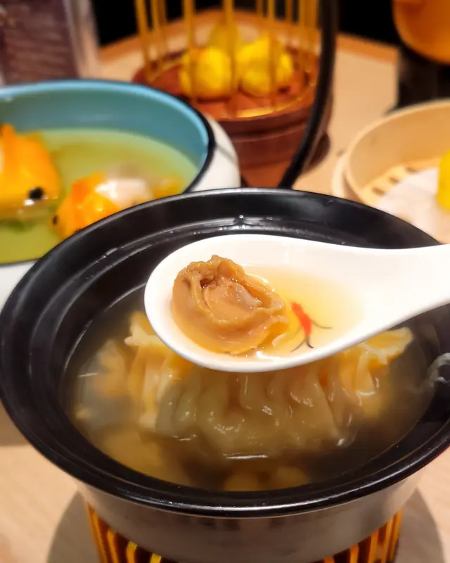 佛跳牆灌湯餃