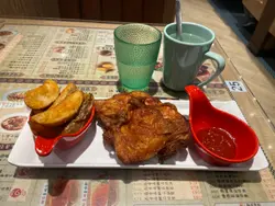 C餐炸鸡髀配薯皇