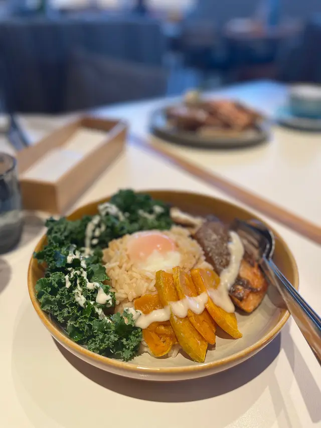 Grilled Salmon & Onsen Egg Risotto