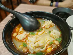 麻辣小云吞