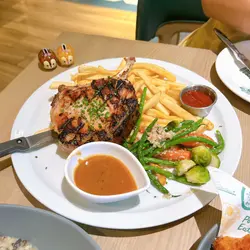 厚切豬扒·炒雜菜·薯條