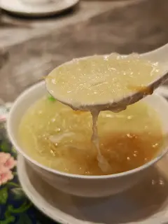 蟹肉濃湯雪燕羹
