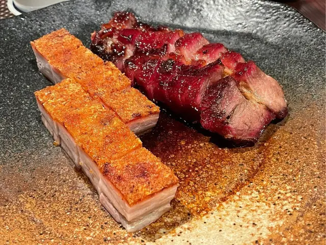 馳名燒味雙輝 - 蜜汁叉燒、脆皮燒腩仔