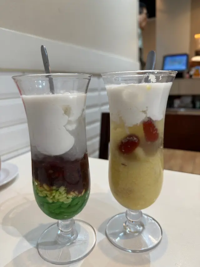 椰汁三色冰、椰汁木薯綠豆冰