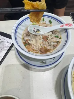 的式形鞋口牛腩