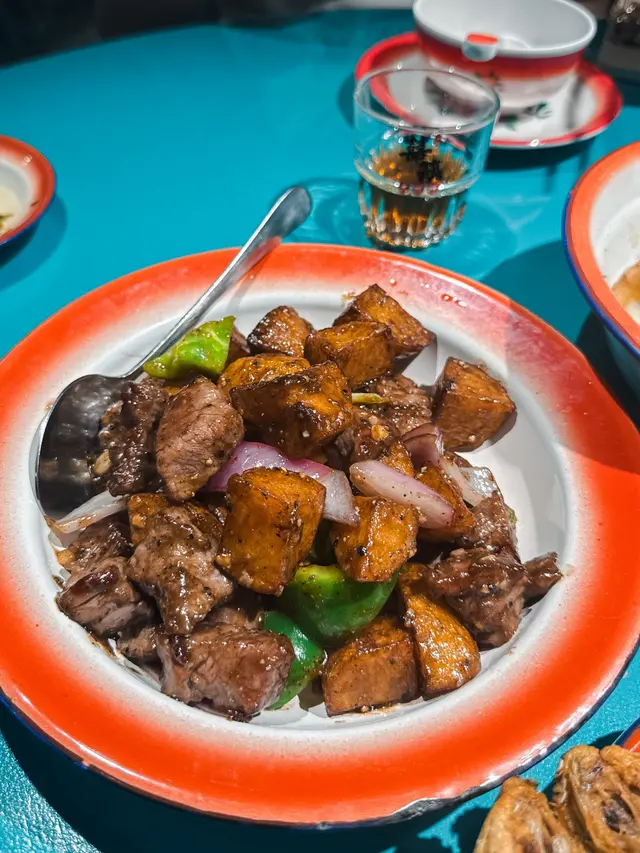 蜜椒薯角牛柳粒