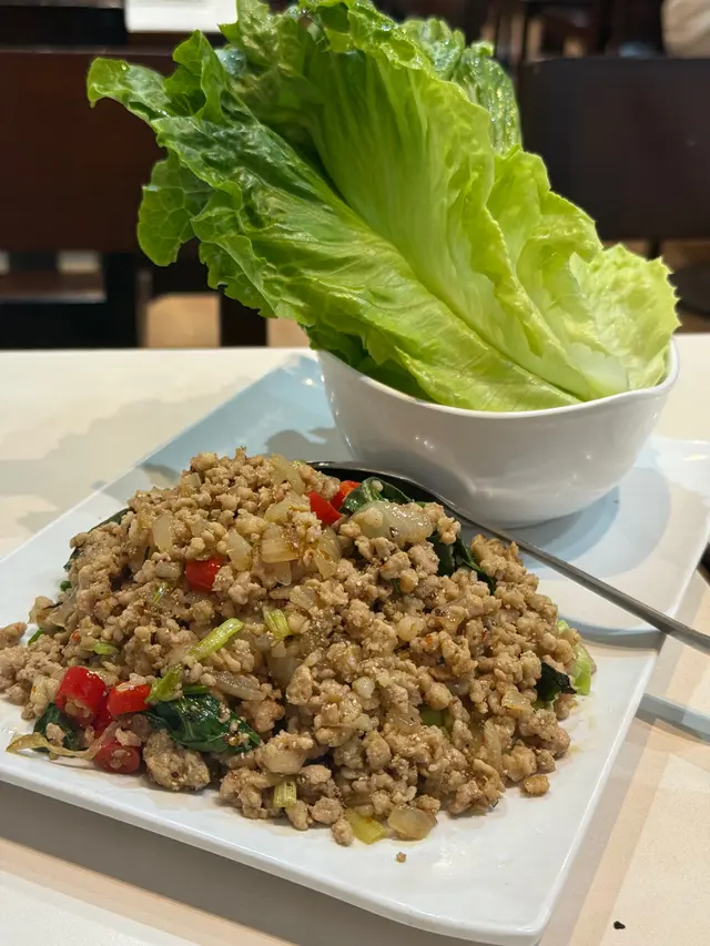 香辣肉碎生菜包