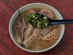 牛杂河粉