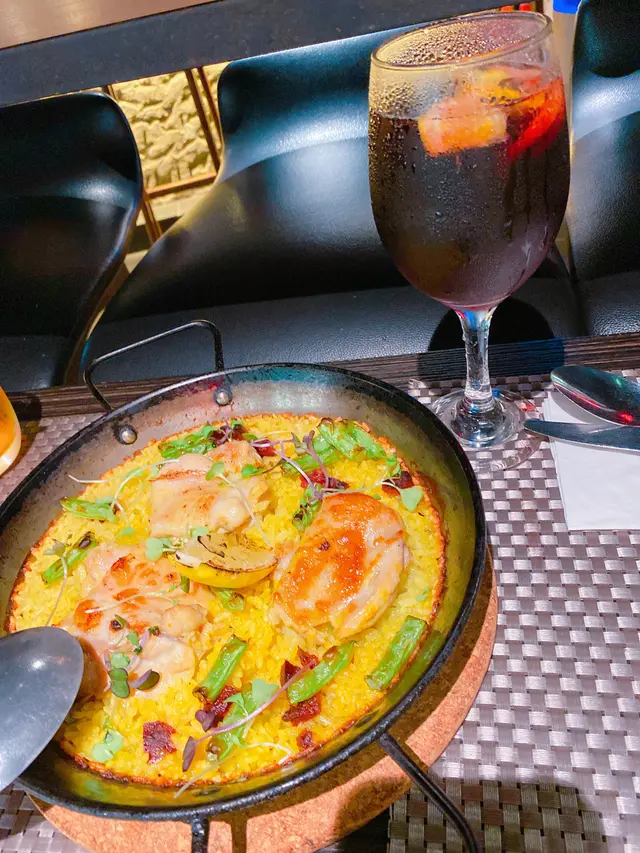 Chicken Paella 雞肉臘肉腸西班牙飯