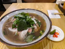 生牛肉河粉