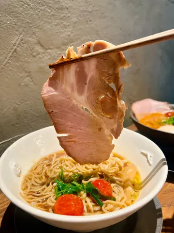 熟成鸡煮干酱油拉面