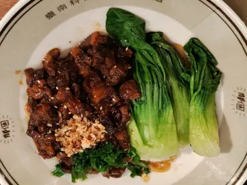 古早味手工卤肉拌面