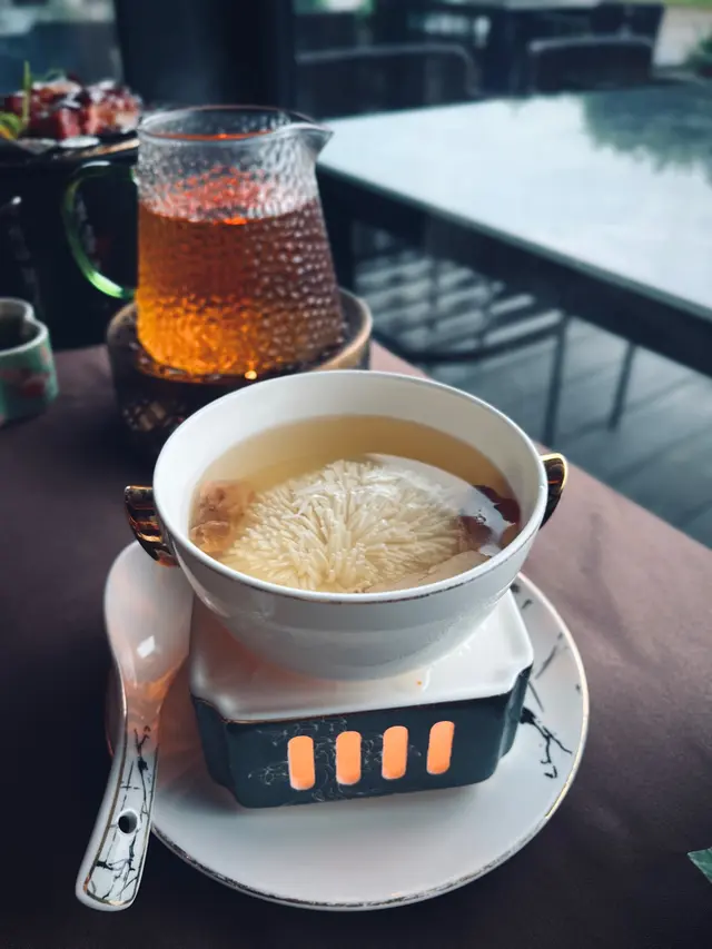 松茸菊花豆腐羮