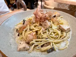 黑松露野菌意粉配木魚絲及帕瑪芝士