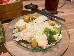 温泉蛋慢煮日本鸡肉凯撒沙律