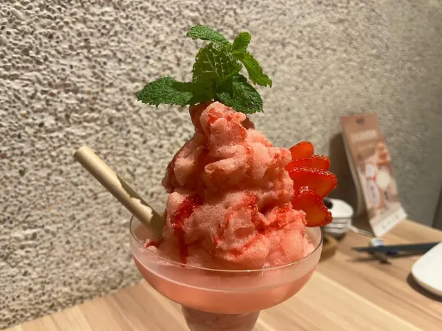 Strawberry Yakult Cocktail