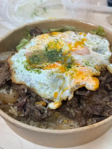 安格斯牛肉飯